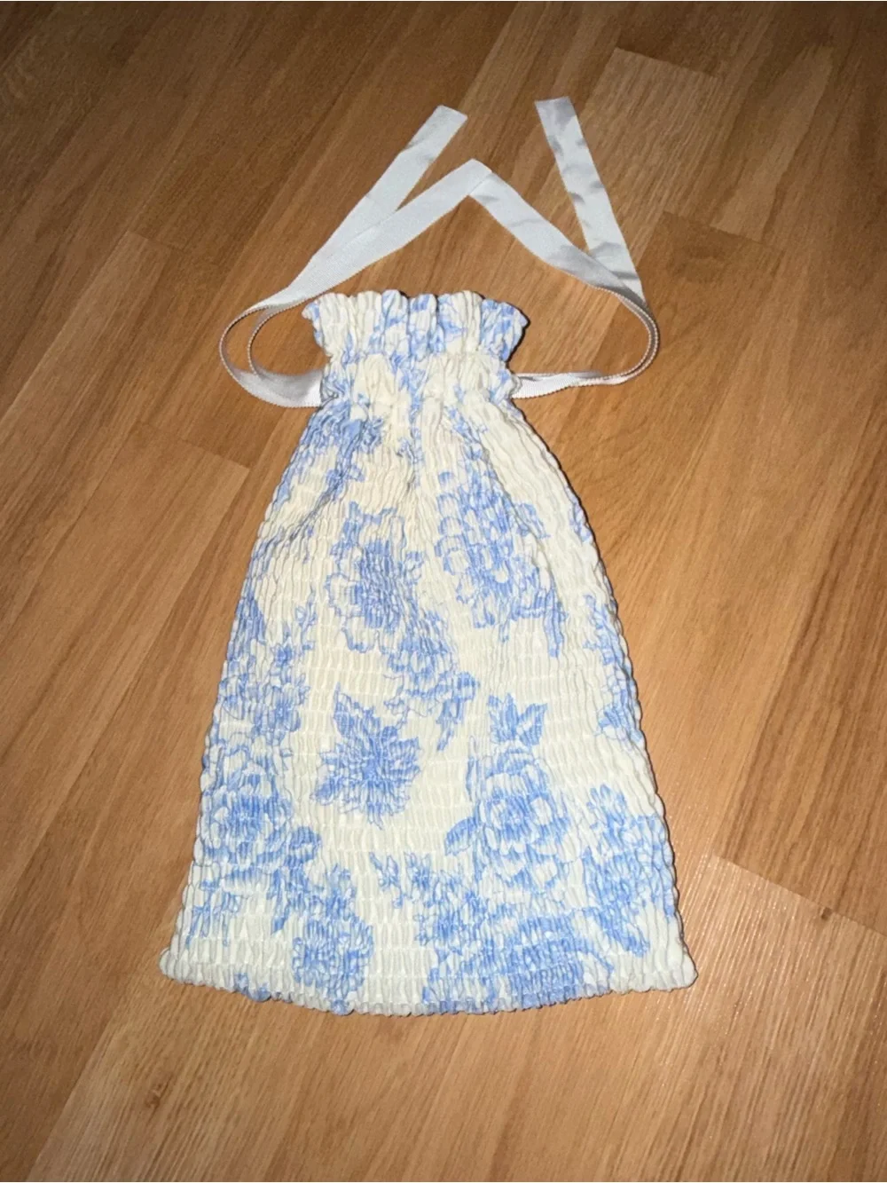 triangl swimwear Blue and White Floral Drawstring Pouch